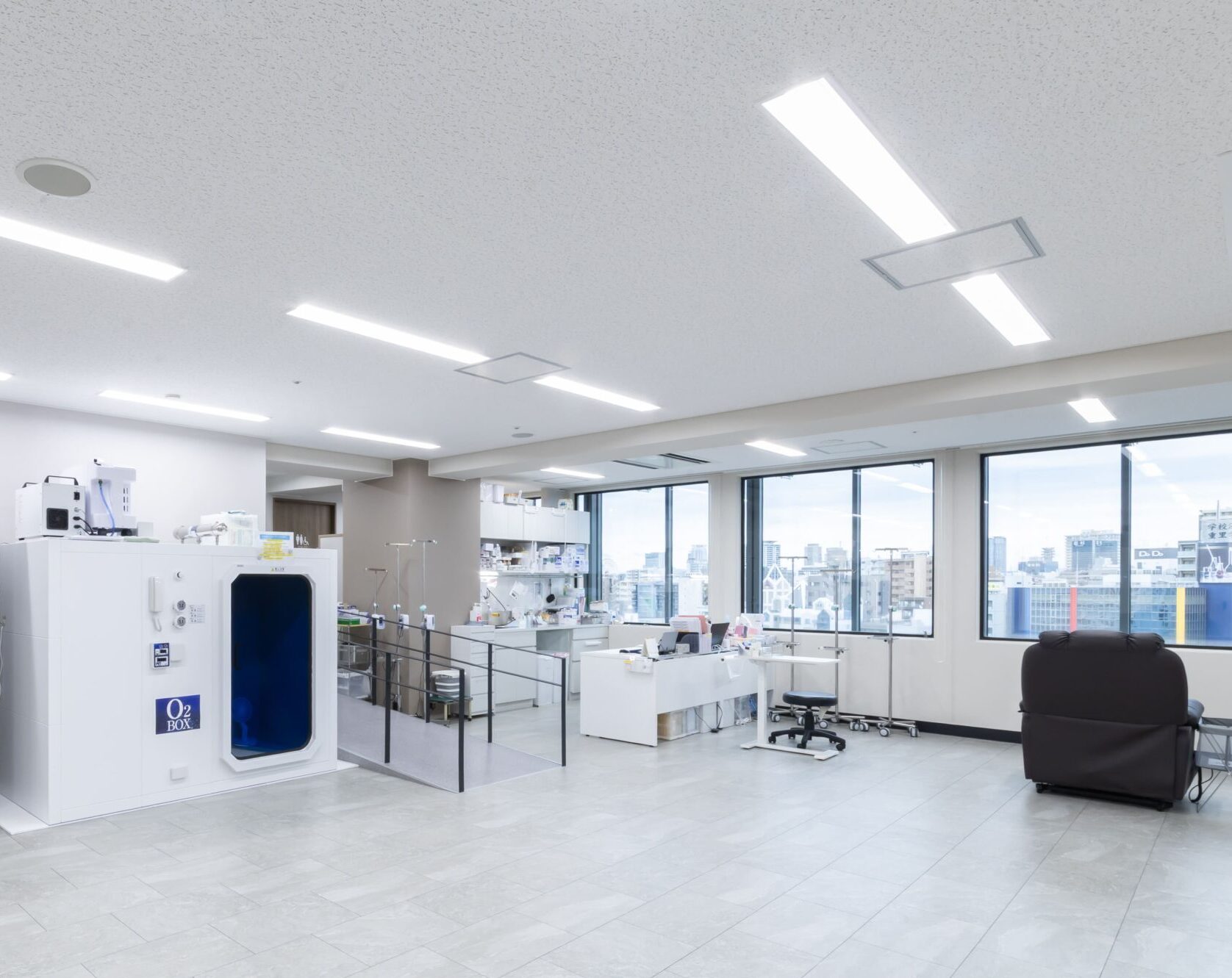 Hyperbaric Oxygen Chamber